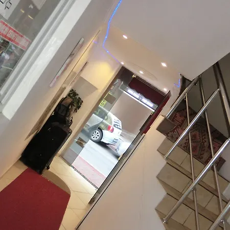 Отель Guenaydin